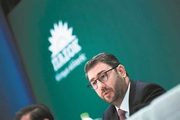 ΠΑΣΟΚ: Η ευκαιρία της πρώτης κάλπης «δείχνει» συνεργασία