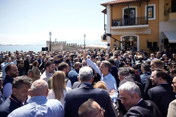 Μητσοτάκης: «Ο Τσίπρας πρωταπριλιά, εμείς Πρωτομαγιά»