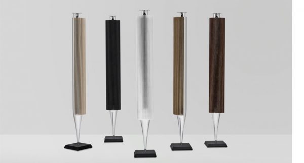 Στο εμβληματικό ηχείο Beolab 18, φόρμα και λειτουργικότητα βρίσκουν την τέλεια ισορροπία