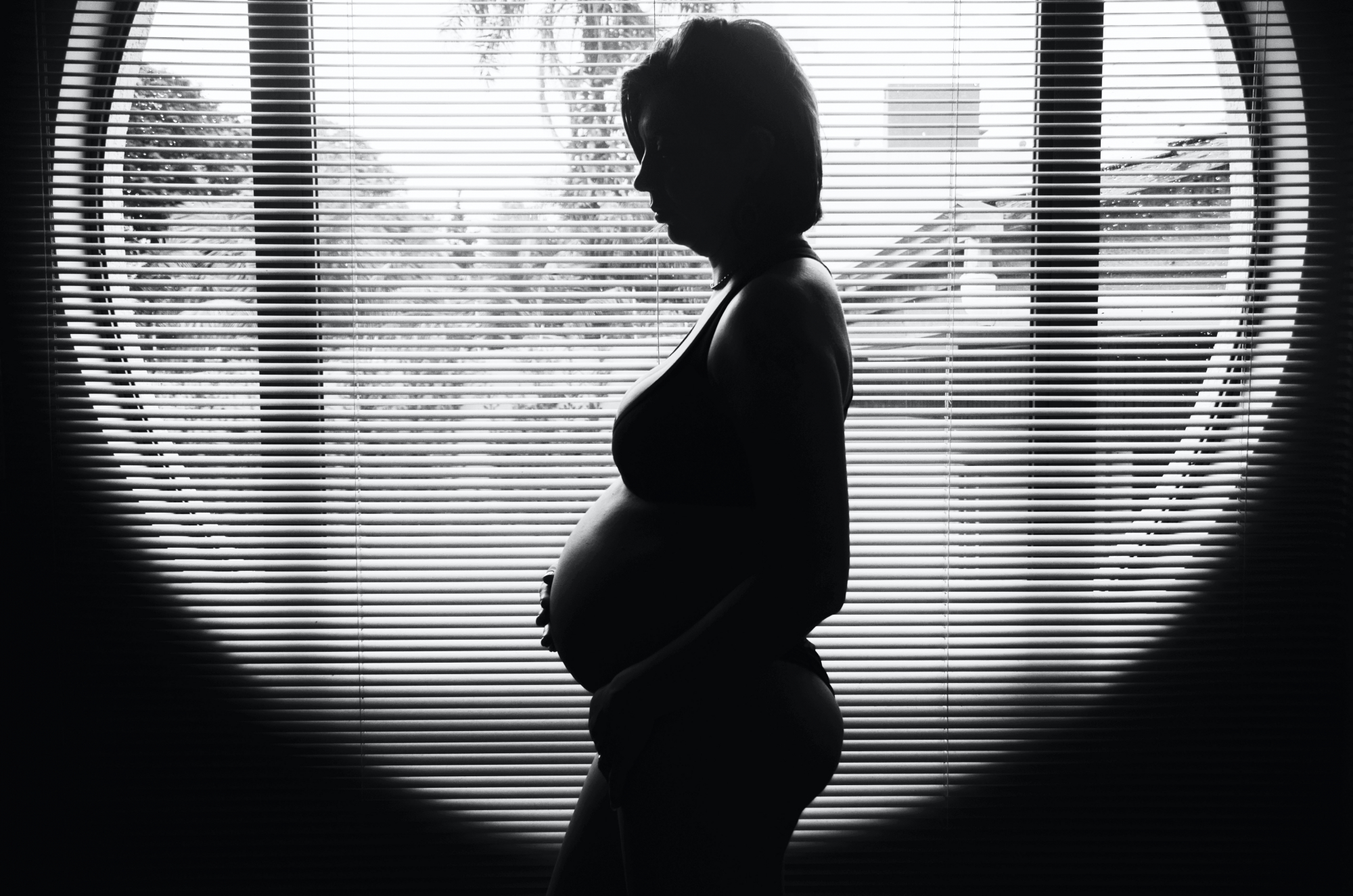 Απαγόρευση αμβλώσεων στις ΗΠΑ: Γυναίκα παραλίγο να χάσει τη ζωή της λόγω επιπλοκών στην εγκυμοσύνη