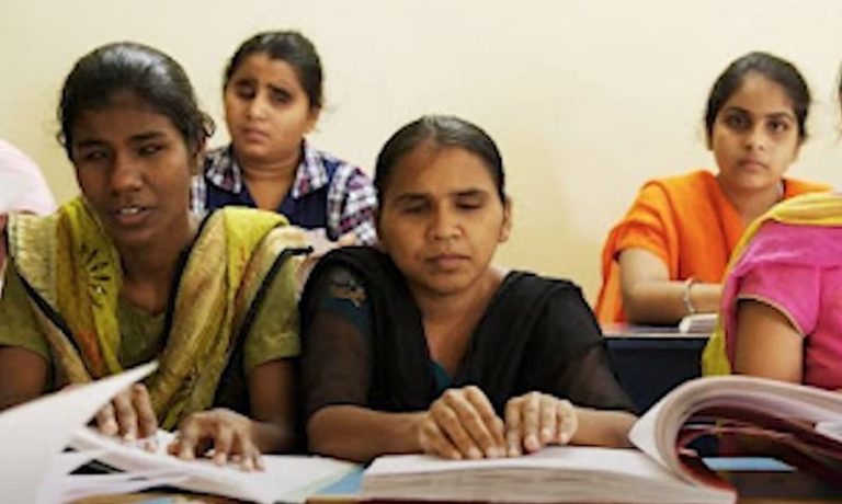 Οι τυφλές Ινδές που ανιχνεύουν τον καρκίνο του μαστού σε πρώιμο στάδιο