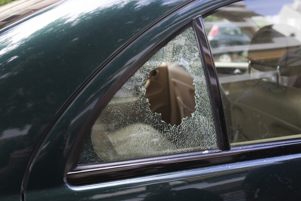 Πυροβολισμοί στα Χανιά: «Γάζωσαν» με σφαίρες το αυτοκίνητο δημοτικής συμβούλου