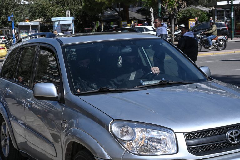 Τρομοκρατία: Ο δικηγόρος των τρομοκρατών αποκαλύπτει – «Άσχετο το χτύπημα στη Ζάκυνθο με τη συναγωγή»