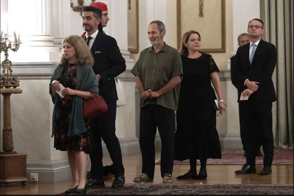 Ιδρύει πολιτικό κόμμα ο «Mr Coco Mat» Πολ Ευμορφίδης και κάνει «γενέθλια» στην Πνύκα