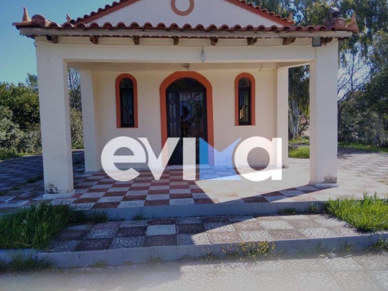 Βανδάλισαν ιερό Ναό στην Χαλκίδα [εικόνες]