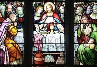 «Σήμερον κρεμάται επί ξύλου…» – Το Θείο Δράμα της Μεγάλης Πέμπτης