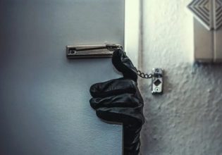 Ληστεία στη Θεσσαλονίκη: Έφυγαν για Πάσχα και όταν γύρισαν τους είχαν αρπάξει 150.000 ευρώ