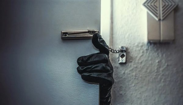 Πάσχα: Φεύγετε για το χωριό; – Οι συμβουλές της ΕΛ.ΑΣ για να μην πέσετε θύμα διάρρηξης