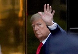 Οι πρώτες δηλώσεις Τραμπ μετά την παραπομπή του – «Είχαμε μια υπέροχη μέρα»