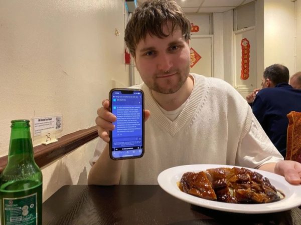 ChatGPT: Ζήτησε από την τεχνητή νοημοσύνη να ελέγχει τη ζωή του για 24 ώρες