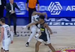 Η λαβή πάλης του Γιαμπουσέλε στον Έξουμ που έφυγε υποβασταζόμενος