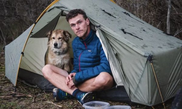 Ο άνθρωπος που «περπάτησε τον κόσμο», σε 7 χρόνια, αναζητώντας το νόημα της ζωής