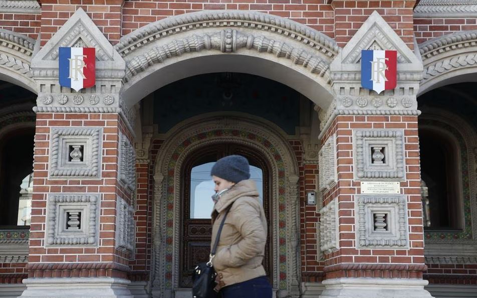 Ρωσία: Φάκελος που περιείχε μια άγνωστη ουσία στάλθηκε στη γαλλική πρεσβεία