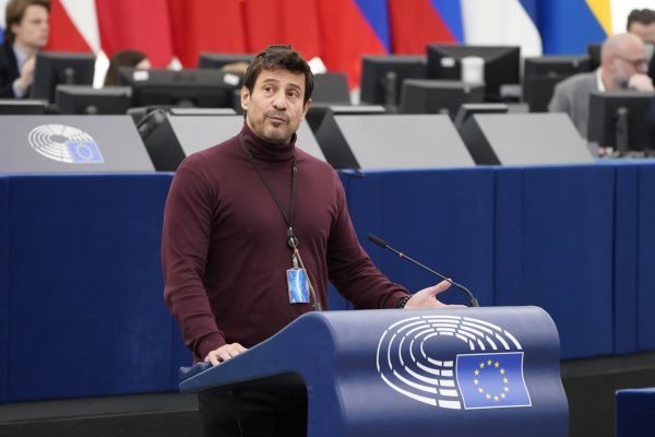 Παραμένει ευρωβουλευτής ο Αλέξης Γεωργούλης – Η διαδικασία για την άρση της ασυλίας του