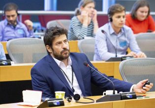 Αλέξης Γεωργούλης: Απανωτά «χαστούκια» – Τον αδειάζουν όλοι, σοκ από τις καταγγελίες για βιασμό