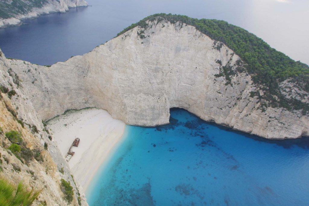 Controversy over the ban of visits to “Navagio” beach in Zakynthos for the whole summer