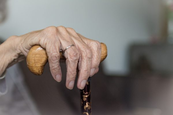 Ηλικιωμένη 92 ετών κατήγγειλε απόπειρα βιασμού της – Συνελήφθη ο φερόμενος ως δράστης