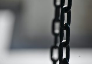 Μεταναστευτικό: Θύματα εκμετάλλευσης ανήλικοι Αλβανοί που καταφτάνουν στη Βρετανία