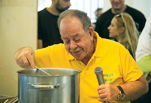 Ηλίας Μαμαλάκης: Η κυρία Βέφα είναι πρωτοπόρος