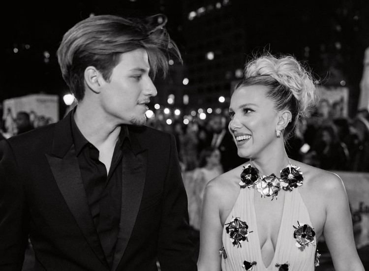 Millie Bobby Brown: Αρραβωνιάστηκε τον γιο του Jon Bon Jovi – Η τρυφερή ανάρτησή της