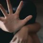 Σοκ στον Βόλο: Πατέρας χτυπούσε με σκουπόξυλο το 11χρονο παιδί του