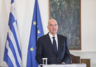 Δένδιας: Ψάχνουμε παράθυρο ευκαιρίας για να πάρουμε τους Έλληνες από το Σουδάν