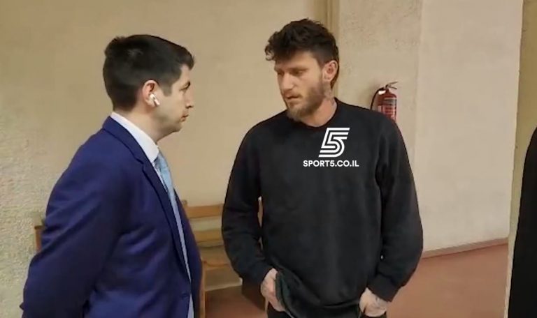 Στον ανακριτή ο Μπόρις Κλέιμαν: Η στιγμή που του βγάζουν τις χειροπέδες