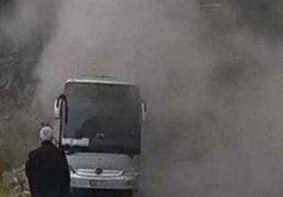 Βίντεο με το λεωφορείο που πήρε φωτιά – Μετέφερε μαθητές από τη Θεσσαλονίκη