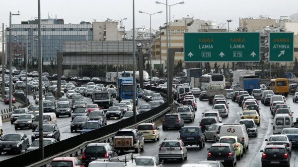 Τροχαίο στην Αττική Οδό – Μεγάλες καθυστερήσεις