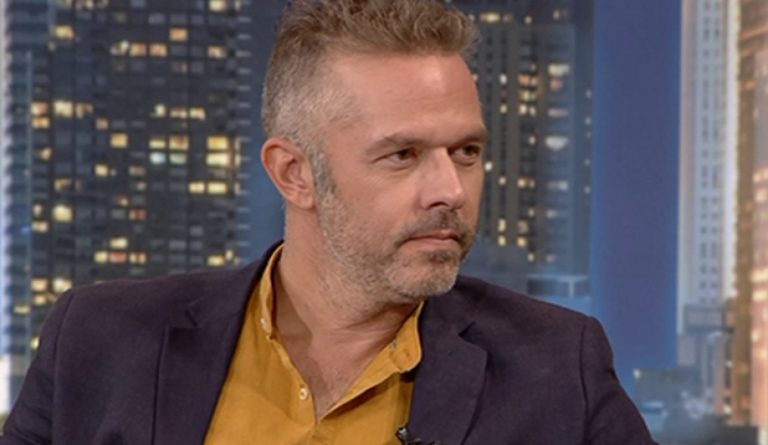 Χρήστος Λούλης: «Η σχέση με το παιδί, είναι μια συνεχόμενη ερωτική απογοήτευση»