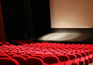 Εβελίνα Παπούλια: «Μου τη σβούριξε και χώρισα τη μέρα που παντρεύτηκα»