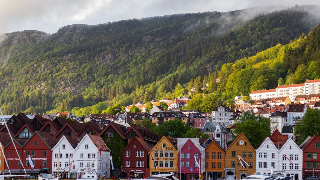 Γιατί η Νορβηγία διώχνει τους πλούσιους πολίτες της;