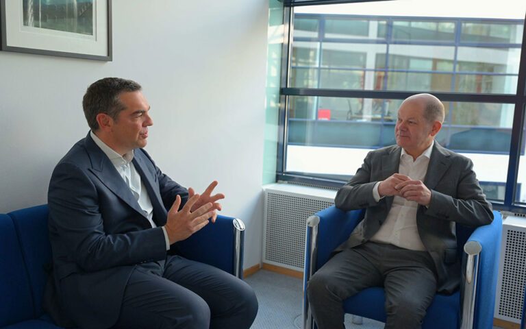 Αλέξης Τσίπρας: Στήνει «γέφυρες» με το Βερολίνο