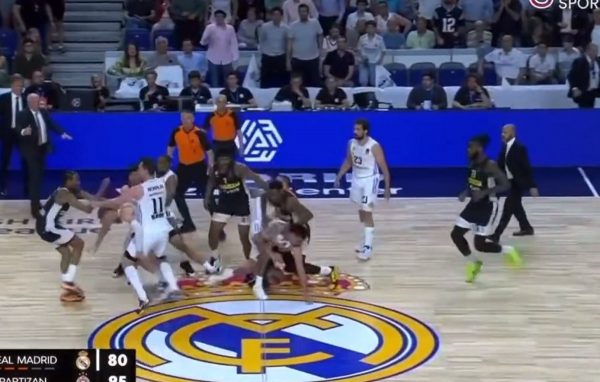 Μυθικό ξύλο στο Ρεάλ – Παρτιζάν: Αποβλήθηκαν οι μισοί παίκτες