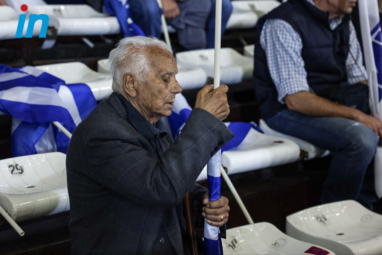 Ολες οι γαλάζιες «φυλές» στο Αιγάλεω για τον Μητσοτάκη