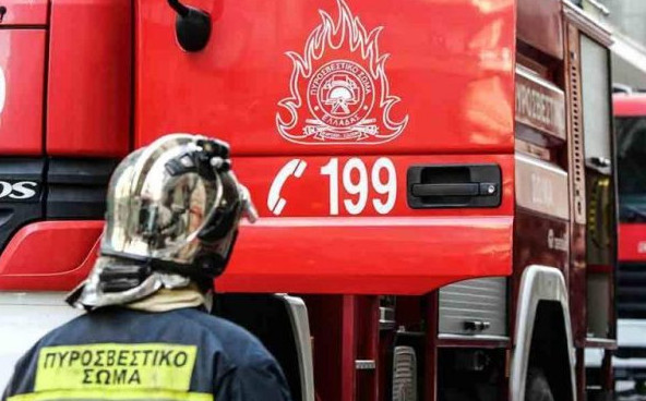 Φωτιά σε λεωφορείο που μετέφερε μαθητές από τη Θεσσαλονίκη
