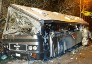 Τέμπη: Είκοσι χρόνια από το δυστύχημα που πάγωσε το χρόνο και συγκλόνισε τη χώρα