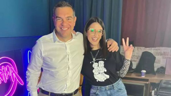 Zoe Pre: «Θέλω να με παντρέψει ο Αλέξης Τσίπρας με την κοπέλα μου»