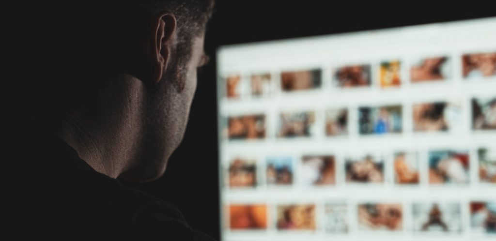 Αγρίνιο: Καταγγελίες για revenge porn από δύο γυναίκες  – Σύλληψη ενός 25χρονου