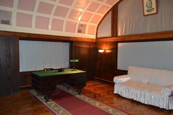 Guardian: Το καταφύγιο του Στάλιν καλοβλέπει ο Πούτιν, σε περίπτωση επίθεσης στη Ρωσία