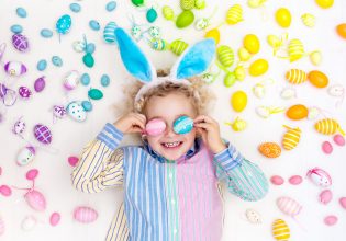 Παιχνιδολαμπάδες: Οι επιλογές που θα ξετρελάνουν κάθε βαφτιστήρι