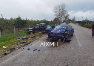 Τροχαίο στο Μεσολόγγι: Αυτοκίνητο προσέκρουσε σε σταθμευμένο αγροτικό – Νεκρός 65χρονος οδηγός