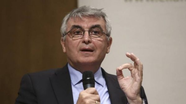 Τσακλόγλου: Το ασφαλιστικό σύστημα είναι βιώσιμο όσο η οικονομία αναπτύσσεται