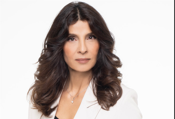 Τσαπανίδου στον Σκέρτσο: «Είστε εκπρόσωπος της κυβέρνησης, όχι των εταιρειών δημοσκοπήσεων»