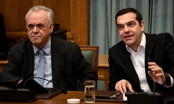Ο καπνός των «ηττημένων»