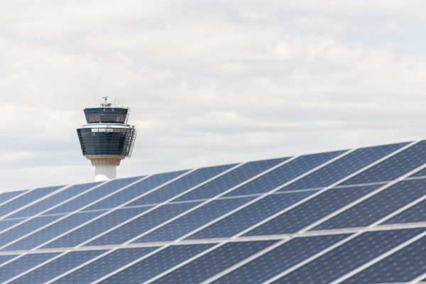 «Ελευθέριος Βενιζέλος»: Νέο φωτοβολταϊκό πάρκο για 100% πράσινη ενέργεια το 2025