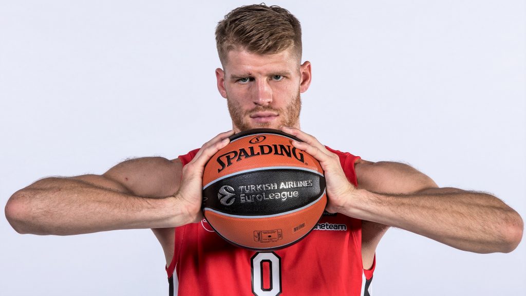 Ο Γουόκαπ και οι άλλοι νατουραλιζέ