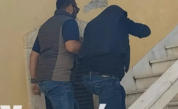Χανιά: Προθεσμία για τον 46χρονο που τράκαρε τον διανομέα και τον εγκατέλειψε