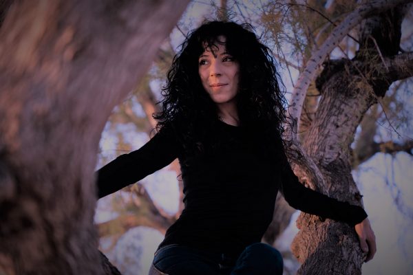 Η Βάλια Τσιργιώτη μιλάει στο in για το «Βρέχει Απόψε» και την συνεργασία με τον Γιώργο Σταυριανό