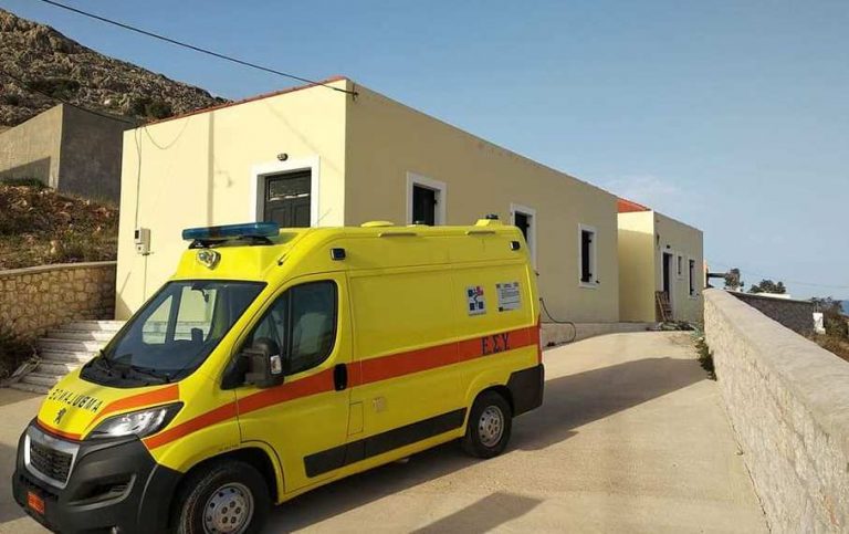 Χωρίς οδηγούς ασθενοφόρων μικρά νησιά της χώρας
